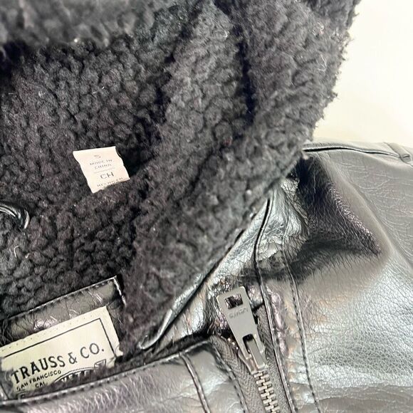 Levi's Jacket Womens Small Black Asymmetrical Moto Sherpa Lined Faux Leather - Picture 6 of 10